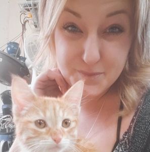 Meet your Posher, Dana